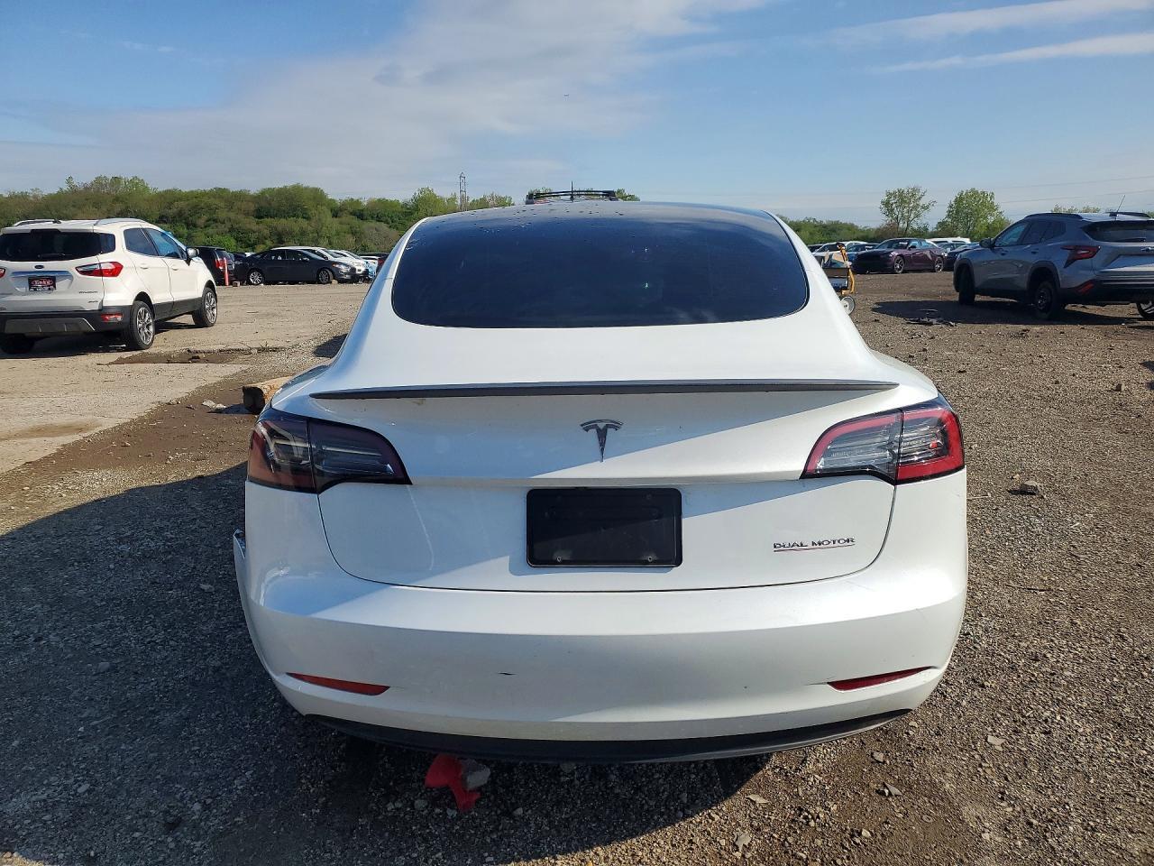 2023 Tesla Model 3 - Фото 6