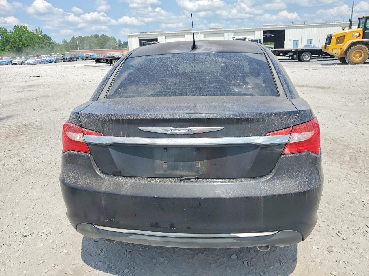 2011 Chrysler 200 Limited - Фото 6