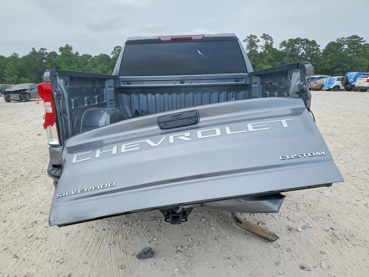 2022 Chevrolet Silverado Ltd K1500 Custom - Image 6