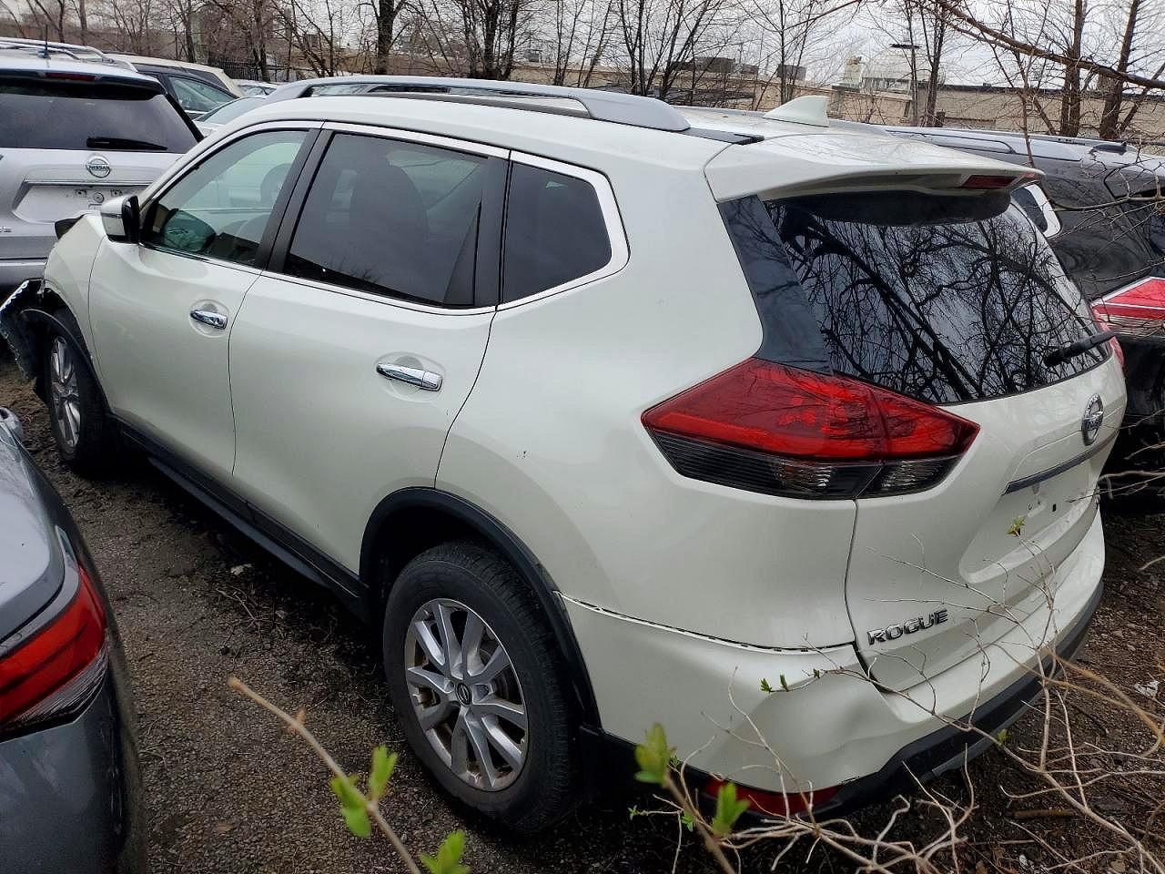2019 Nissan Rogue S - Image 3