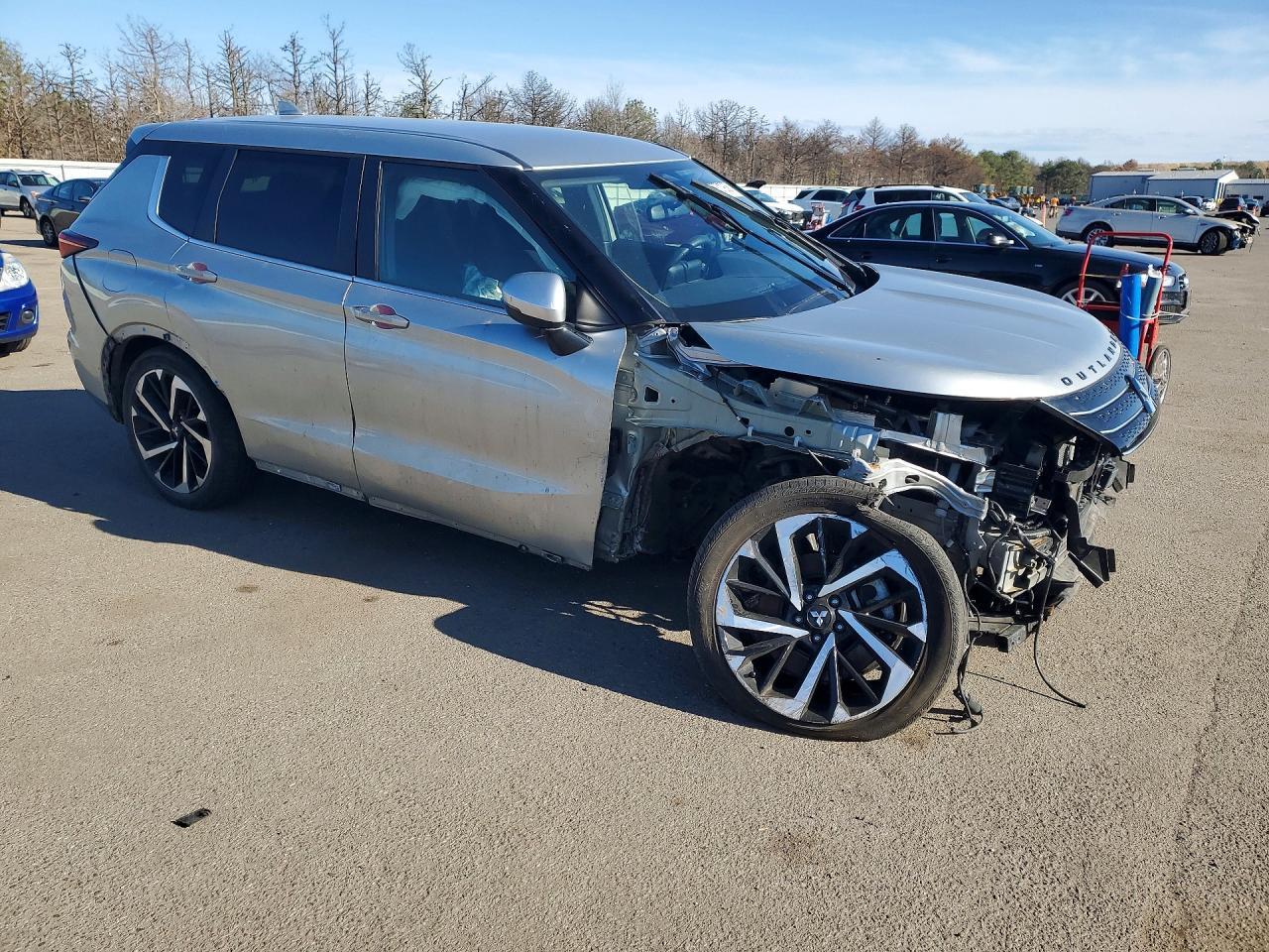 2022 Mitsubishi Outlander Es - Image 4
