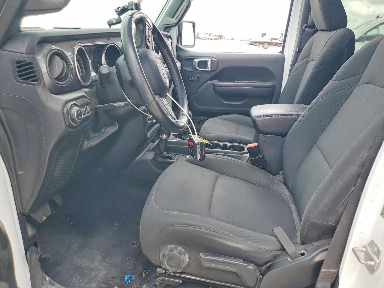 2020 Jeep Gladiator Sport - Image 7