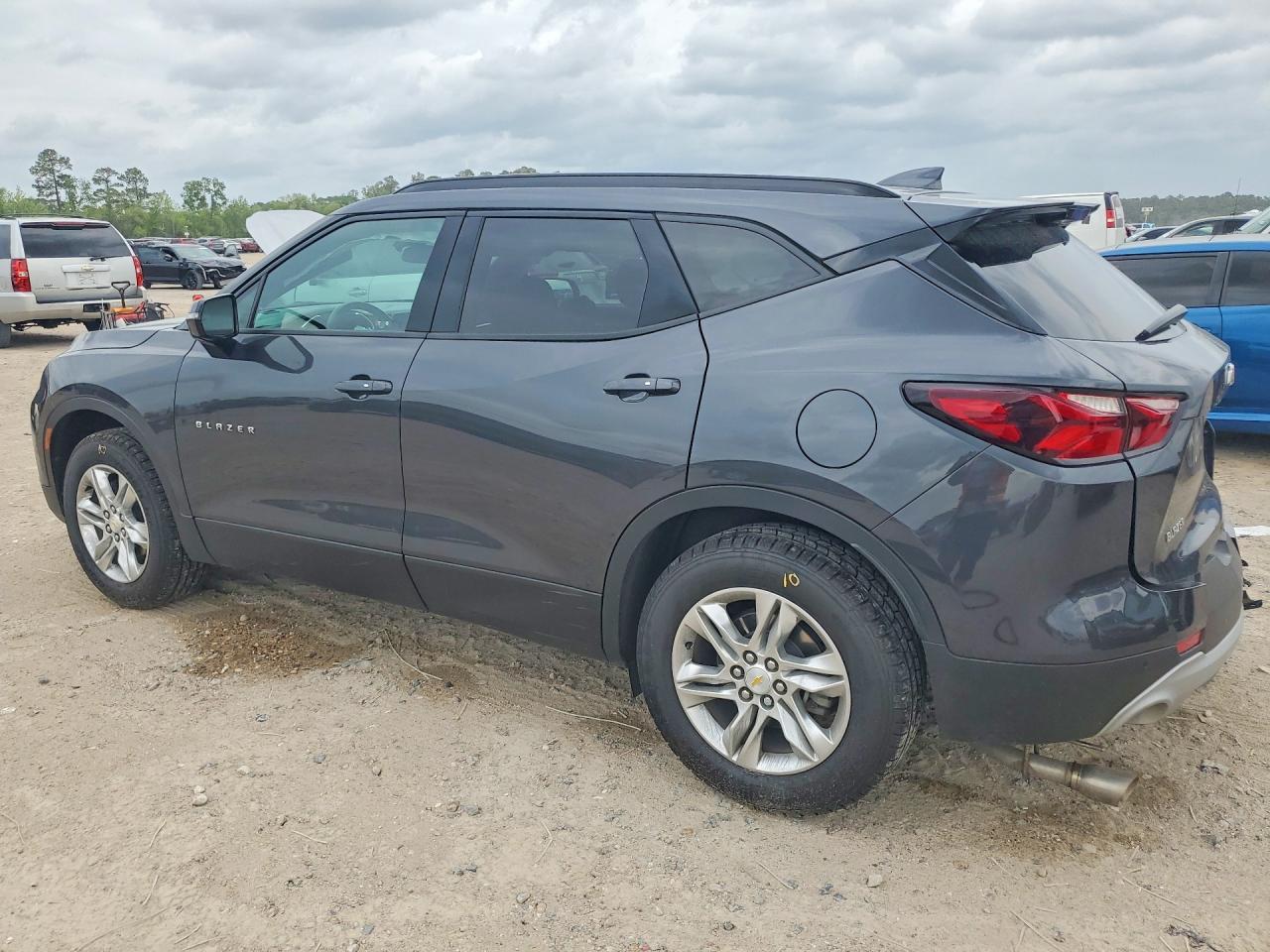 2022 Chevrolet Blazer - Image 2