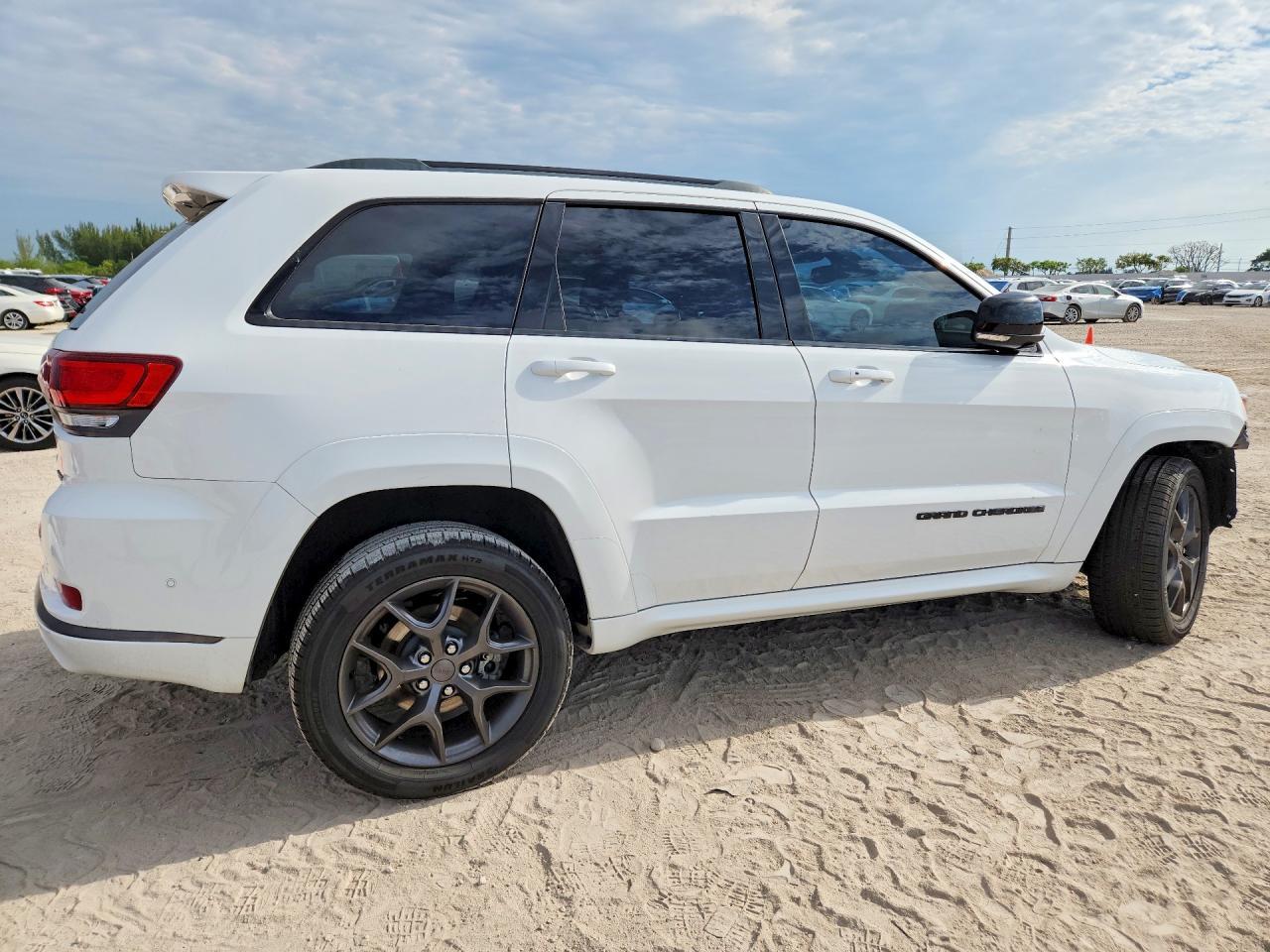 2019 Jeep Grand Cherokee Limited - Image 3