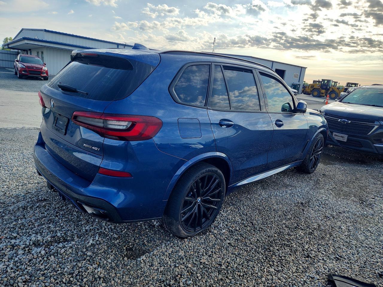 2023 BMW X5 xDrive40I - Фото 3