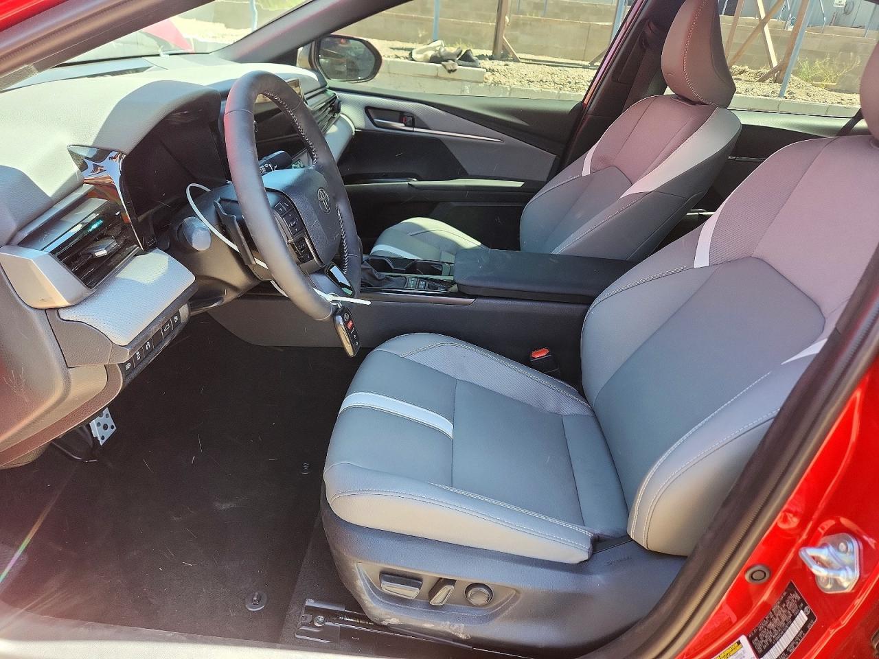 2026 Toyota Camry Se - Image 7
