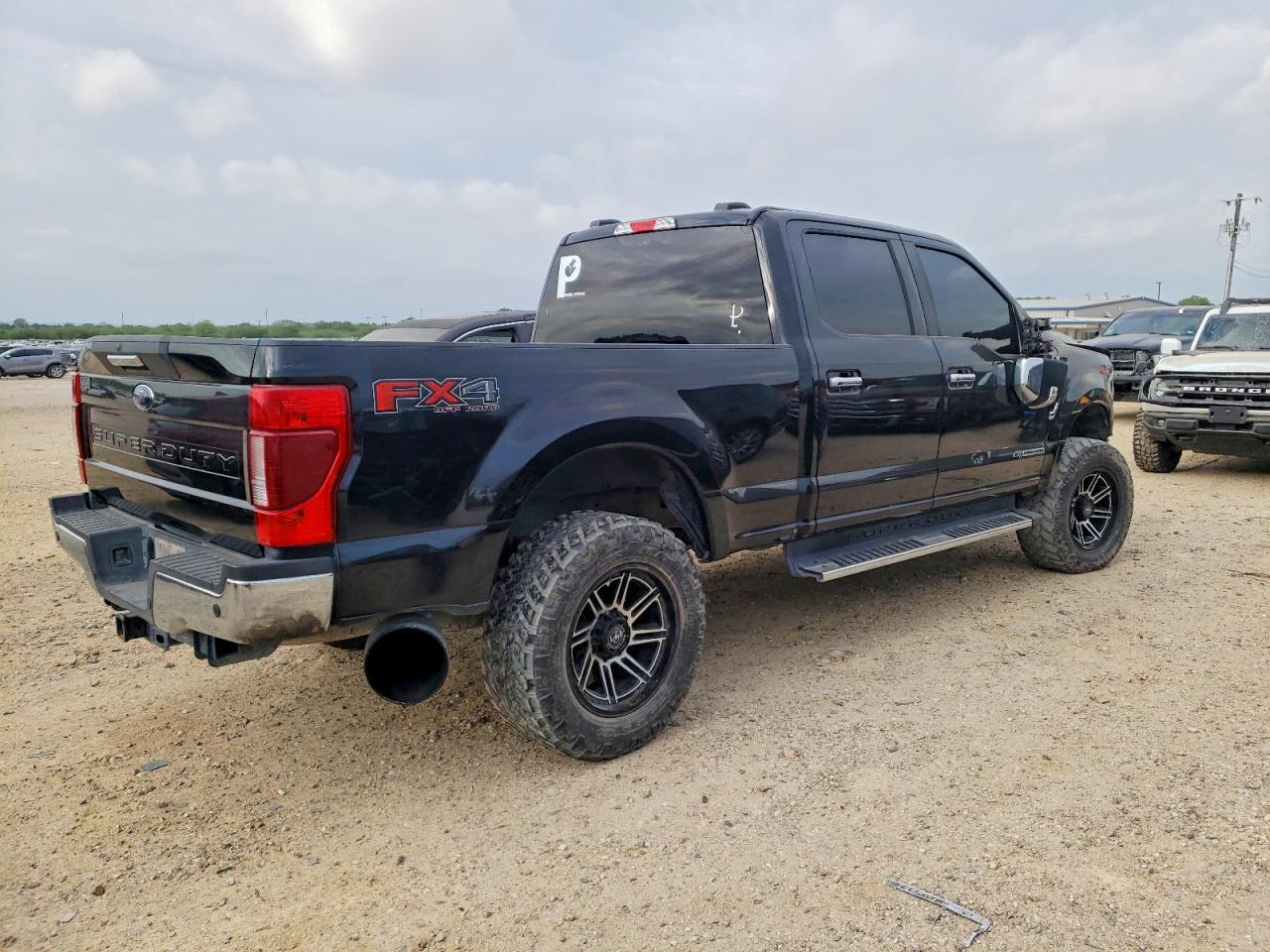 2020 Ford F250 Super Duty - Фото 3