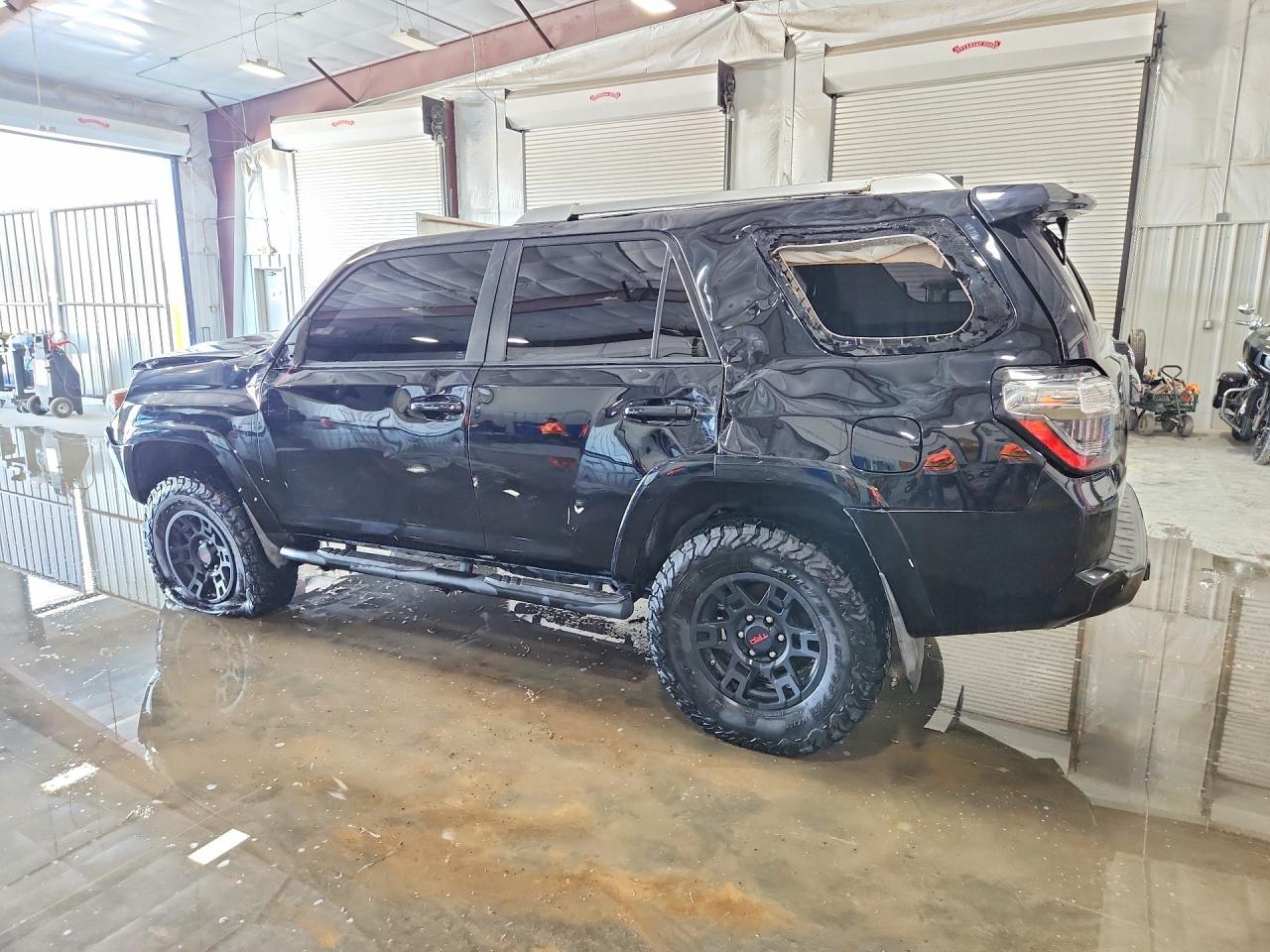 2018 Toyota 4Runner Sr5 - Фото 2