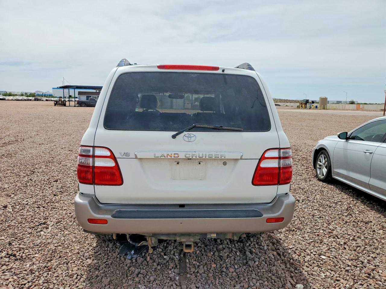 2005 Toyota Land Cruiser Base - Image 6