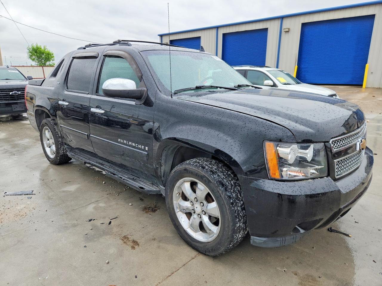 2008 Chevrolet Avalanche C1500 - Image 4