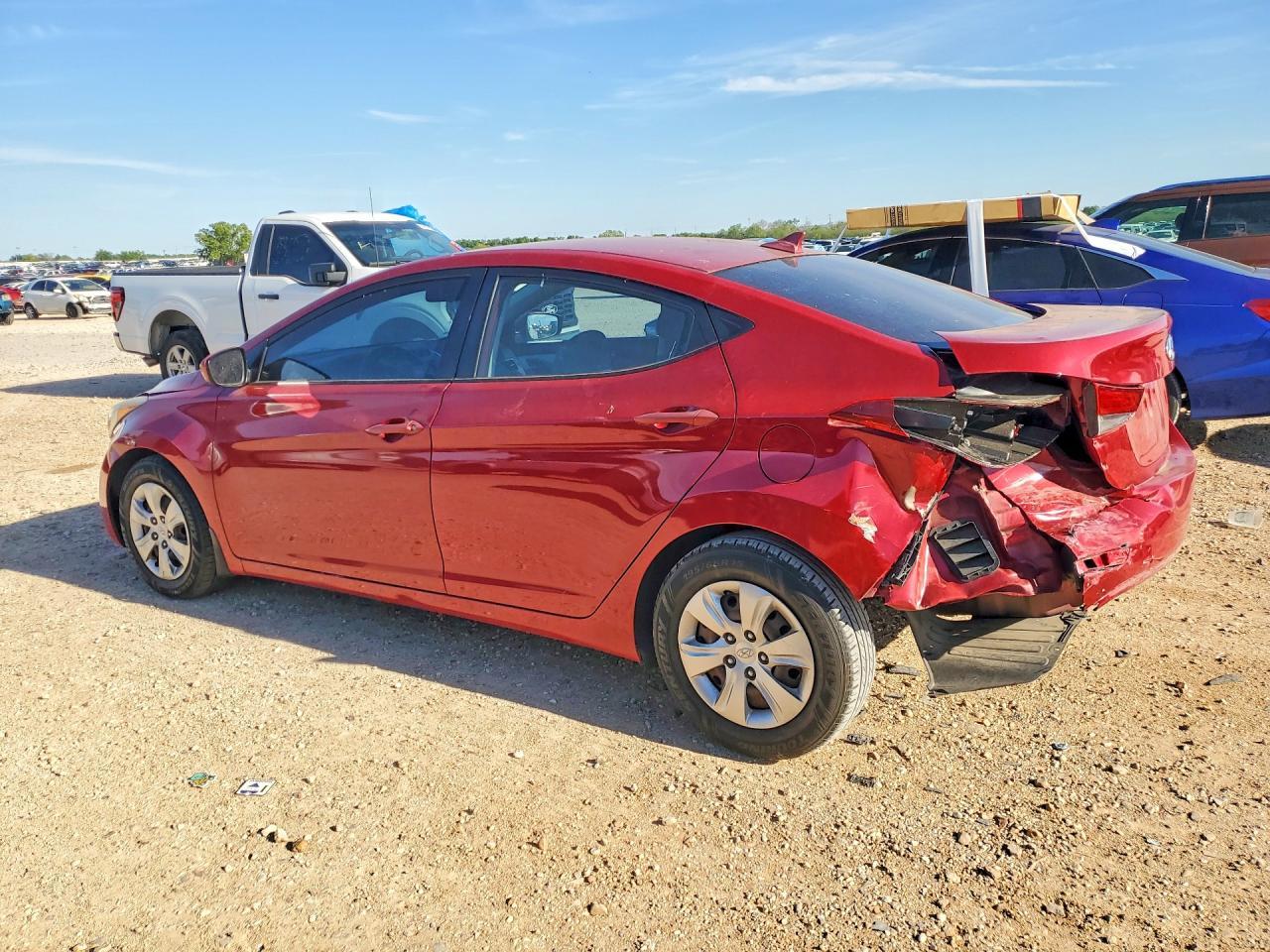 2016 Hyundai Elantra Se - Image 2