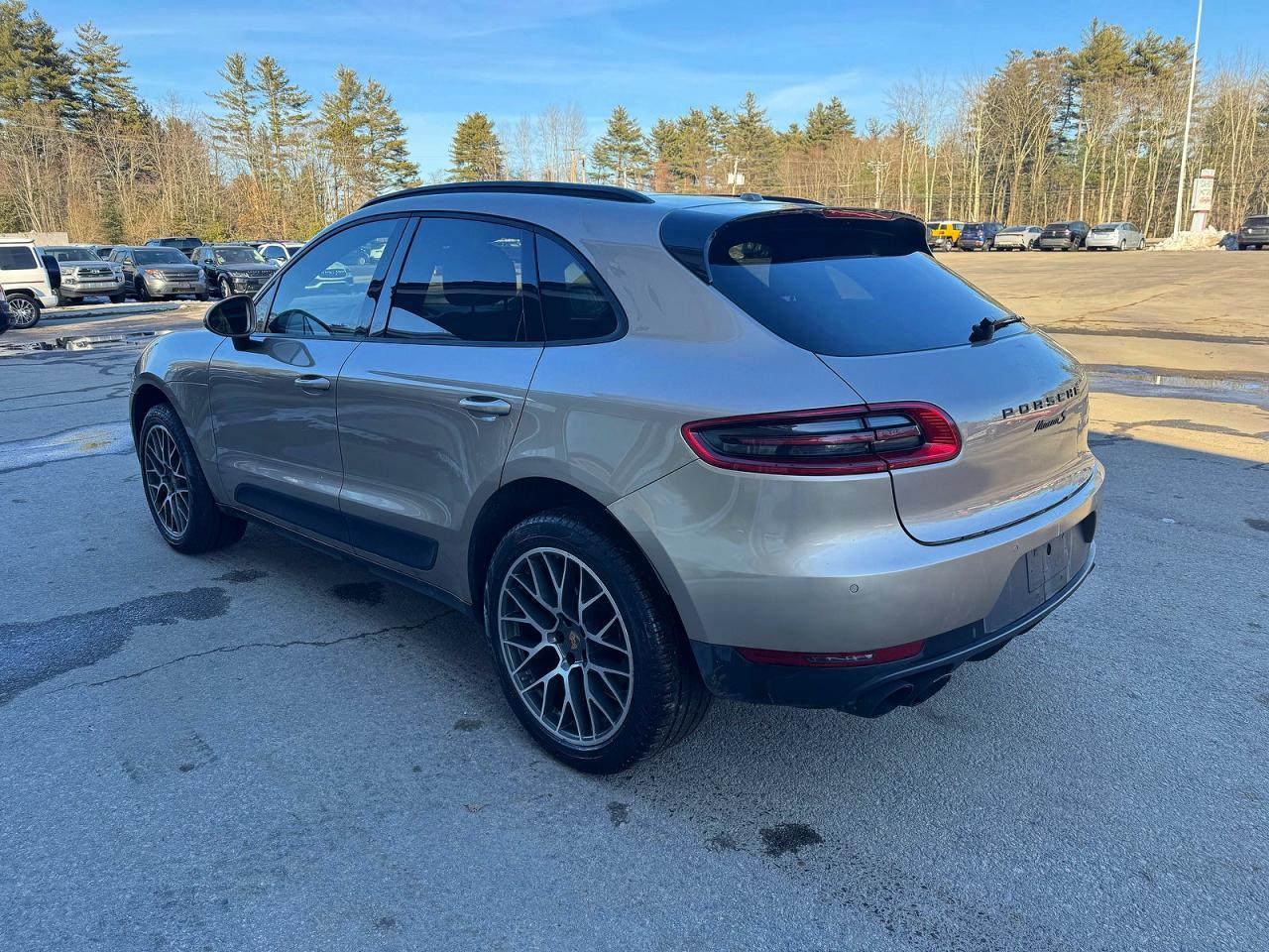2015 Porsche Macan S - Image 3