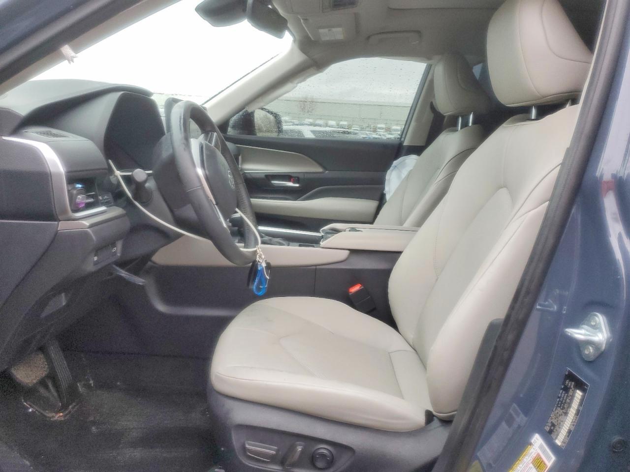 2024 Toyota Grand Highlander Xle - Image 7