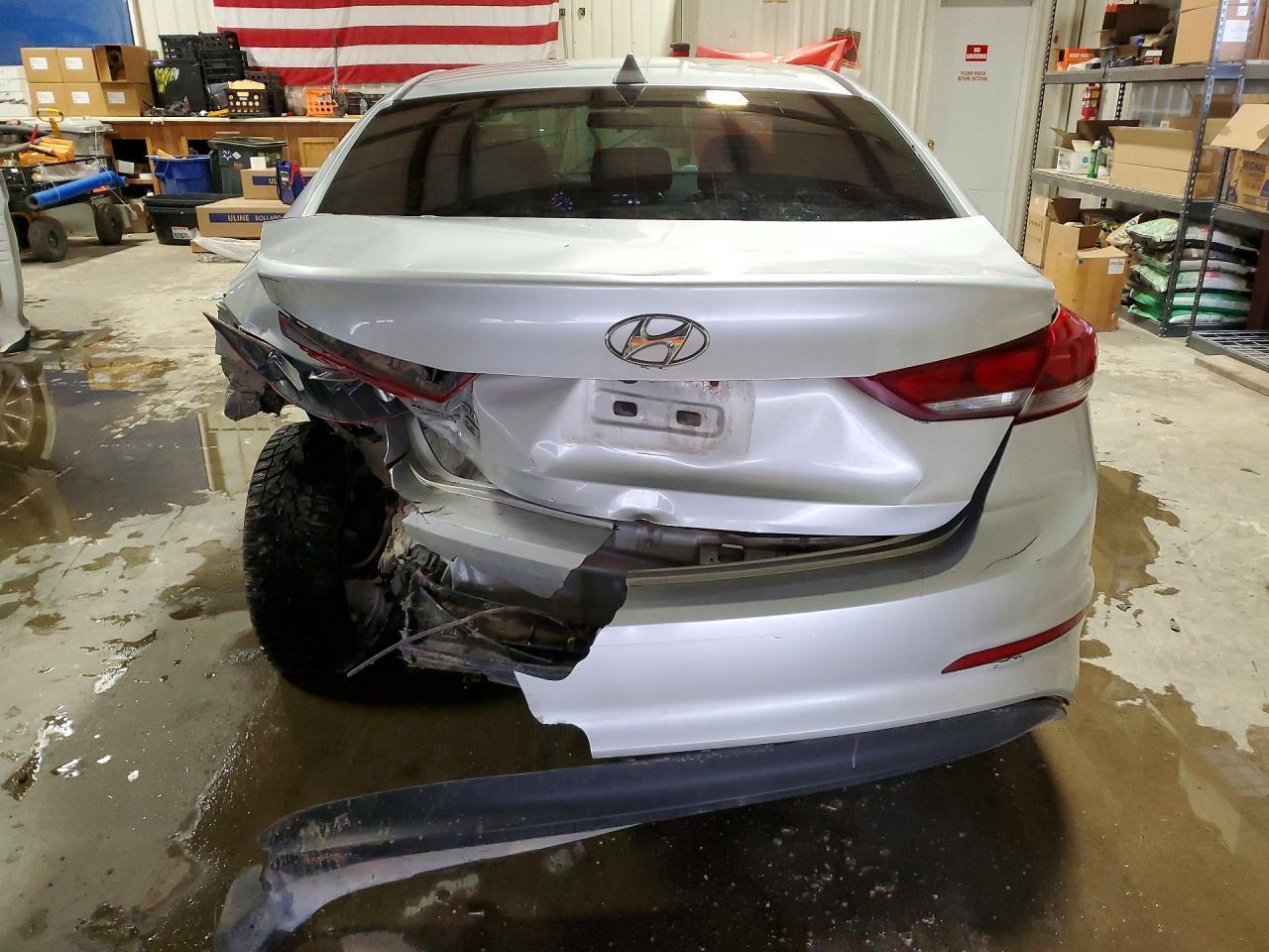 2018 Hyundai Elantra Se - Image 6