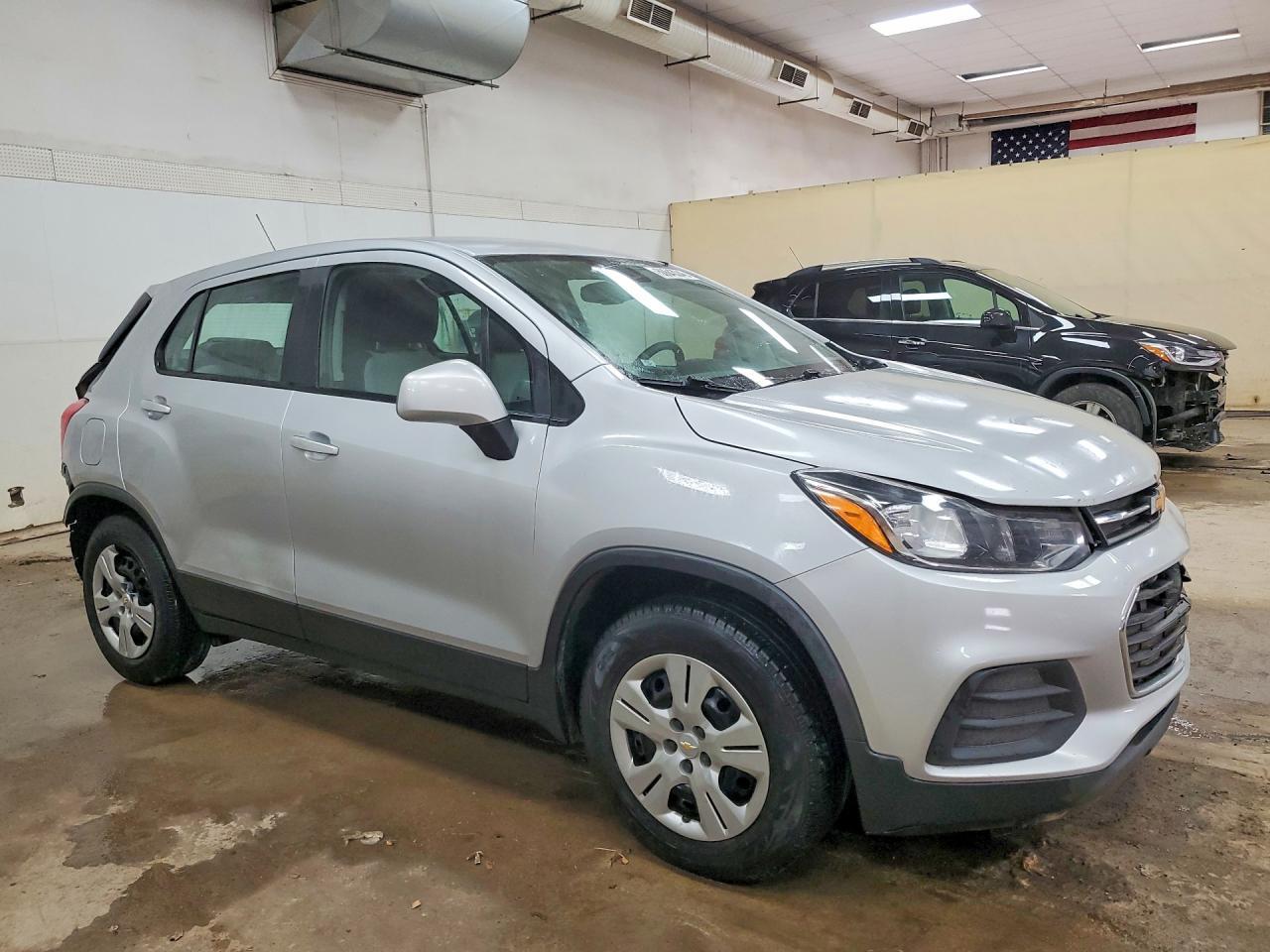 2017 Chevrolet Trax Ls - Image 4