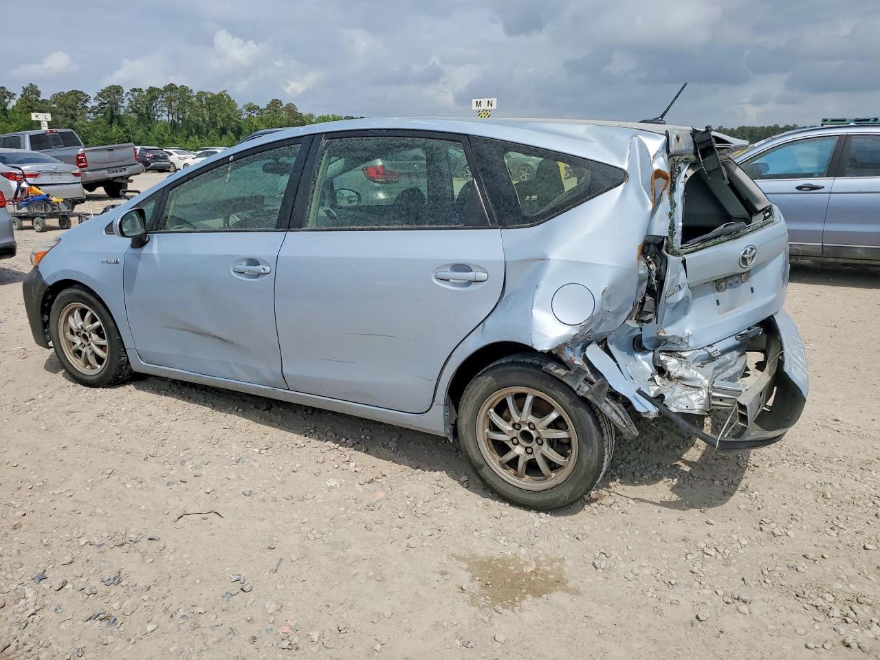 2016 Toyota Prius V Three - Image 2