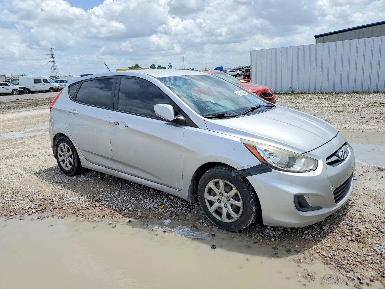 2013 Hyundai Accent Gs - Фото 4
