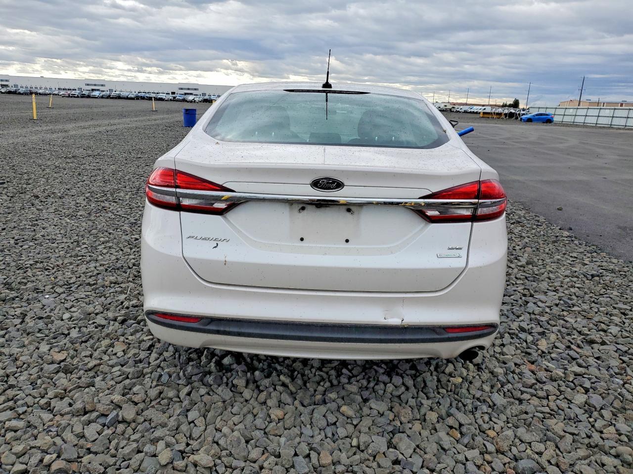 2017 Ford Fusion Se - Image 6