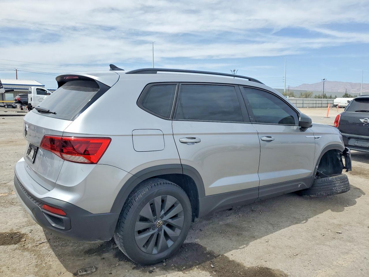 2023 Volkswagen Taos S - Фото 3