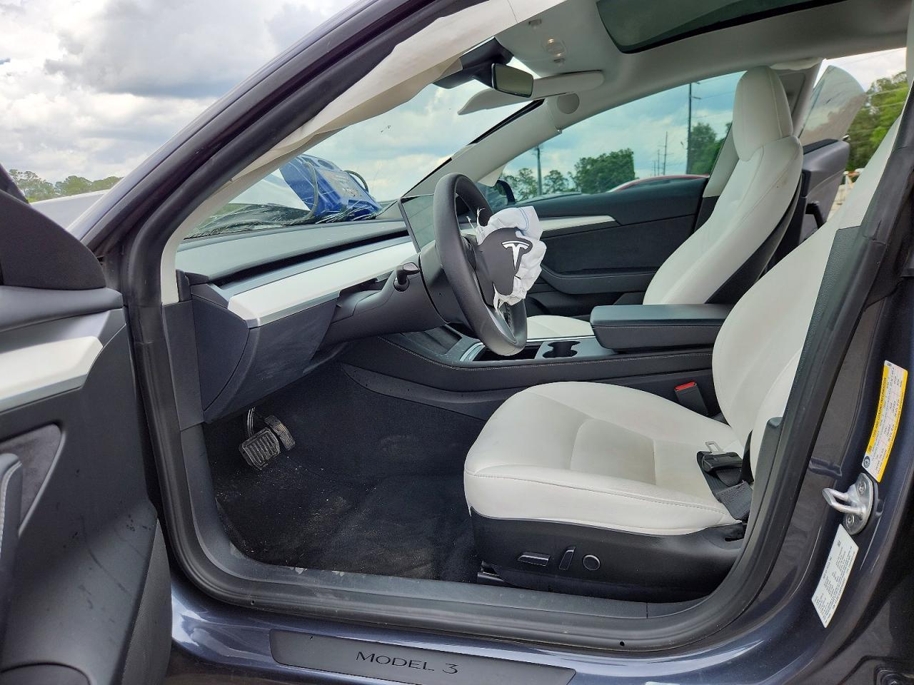2023 Tesla Model 3 - Фото 7