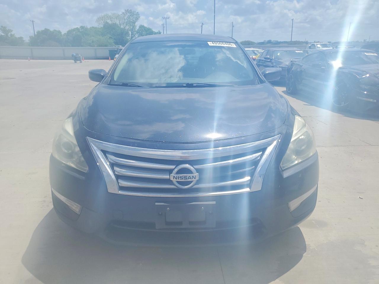 2014 Nissan Altima 2.5 S - Image 5