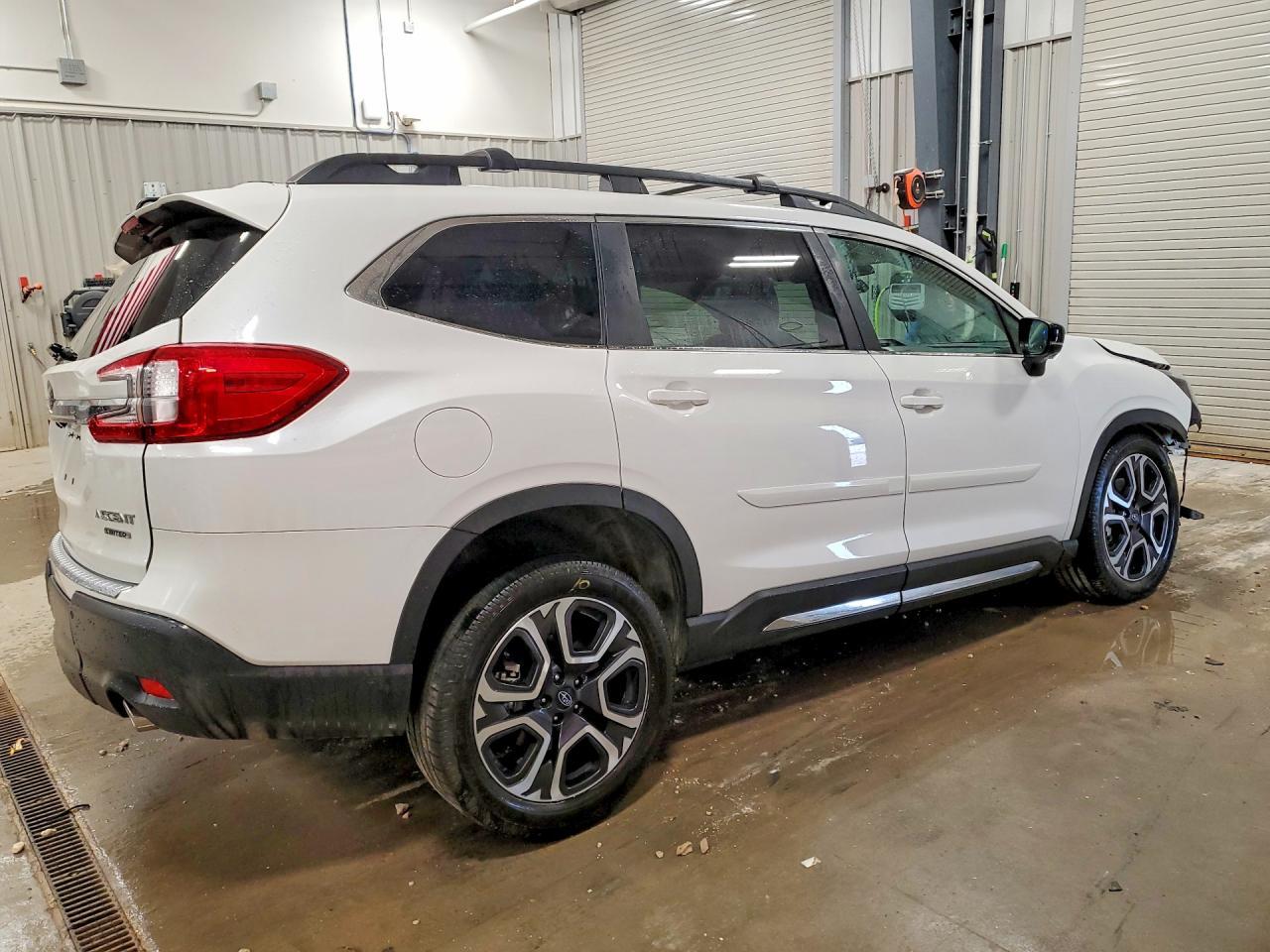2024 Subaru Ascent Limited - Image 3