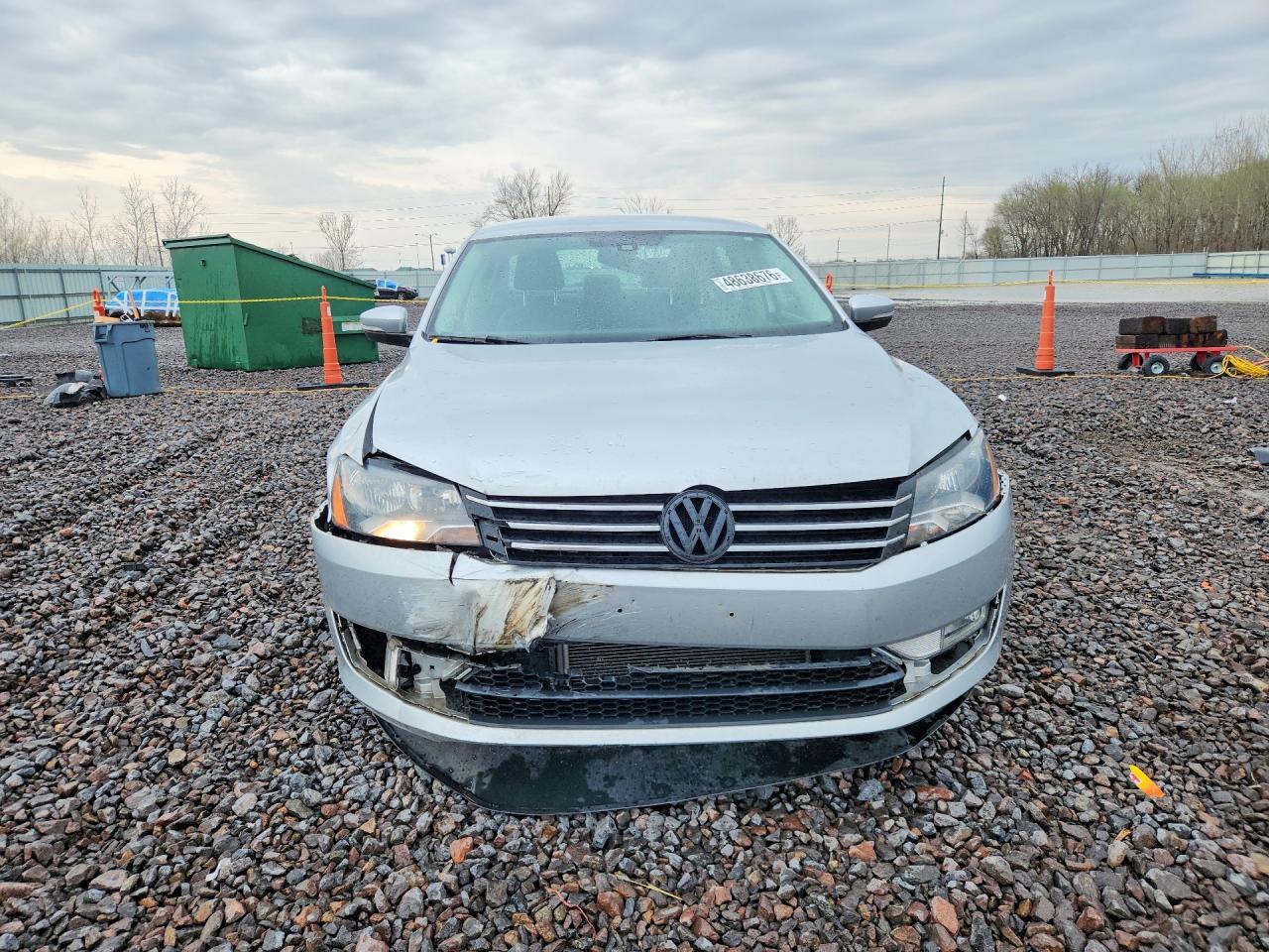 2015 Volkswagen Passat S - Image 5