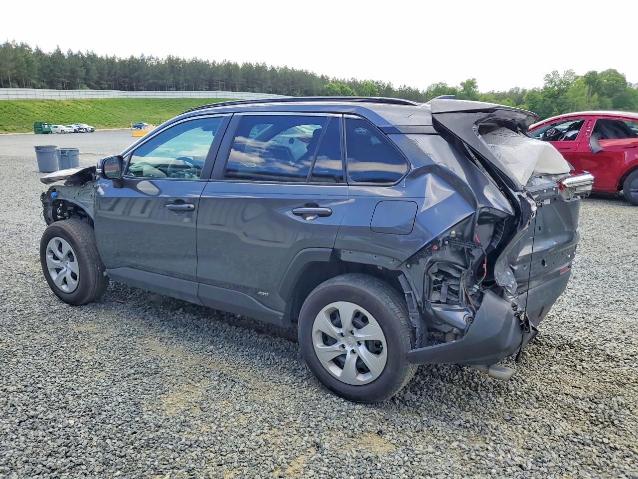 2022 Toyota Rav4 Le - Image 2