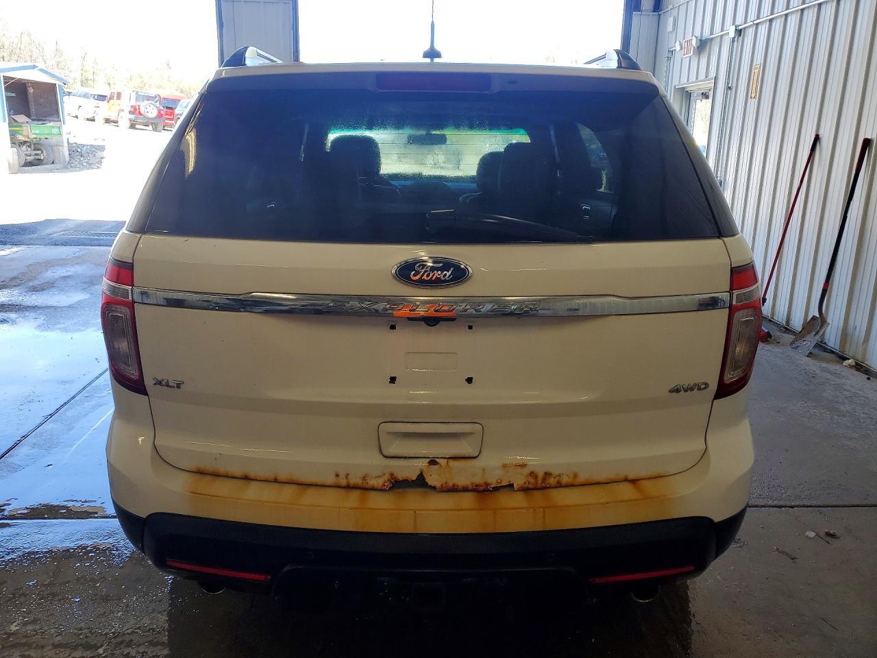 2013 Ford Explorer Xlt - Image 6
