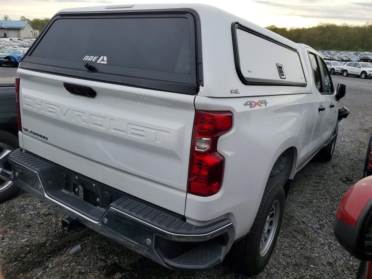 2024 Chevrolet Silverado K1500 - Фото 3