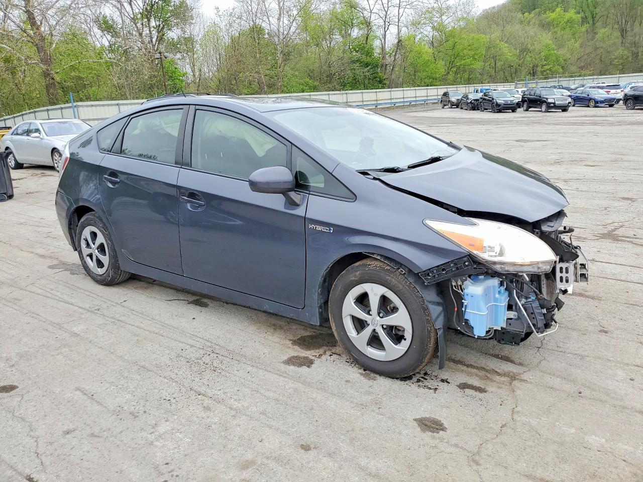 2014 Toyota Prius Two - Фото 4