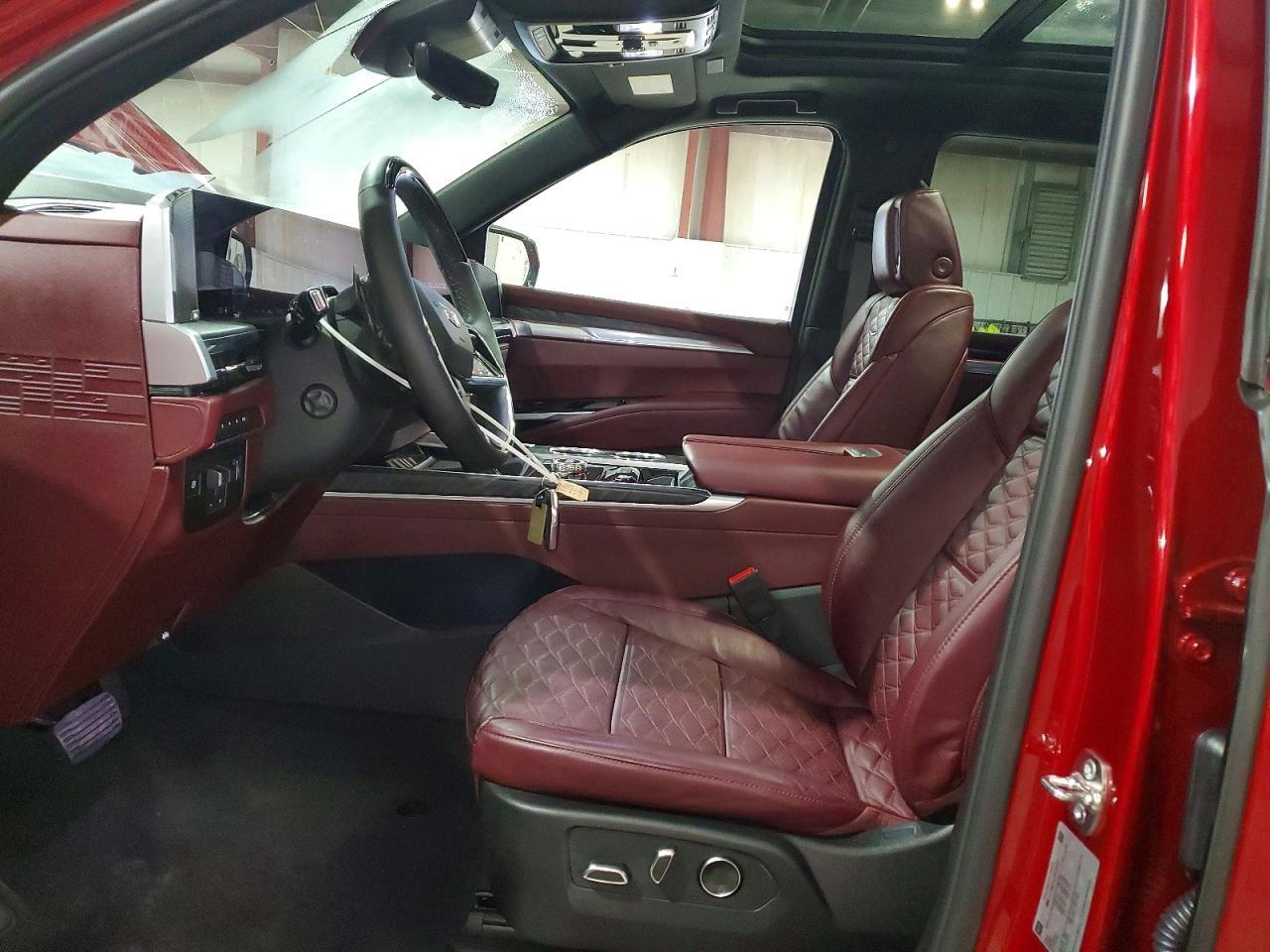 2026 Cadillac Escalade Esv Luxury - Image 7