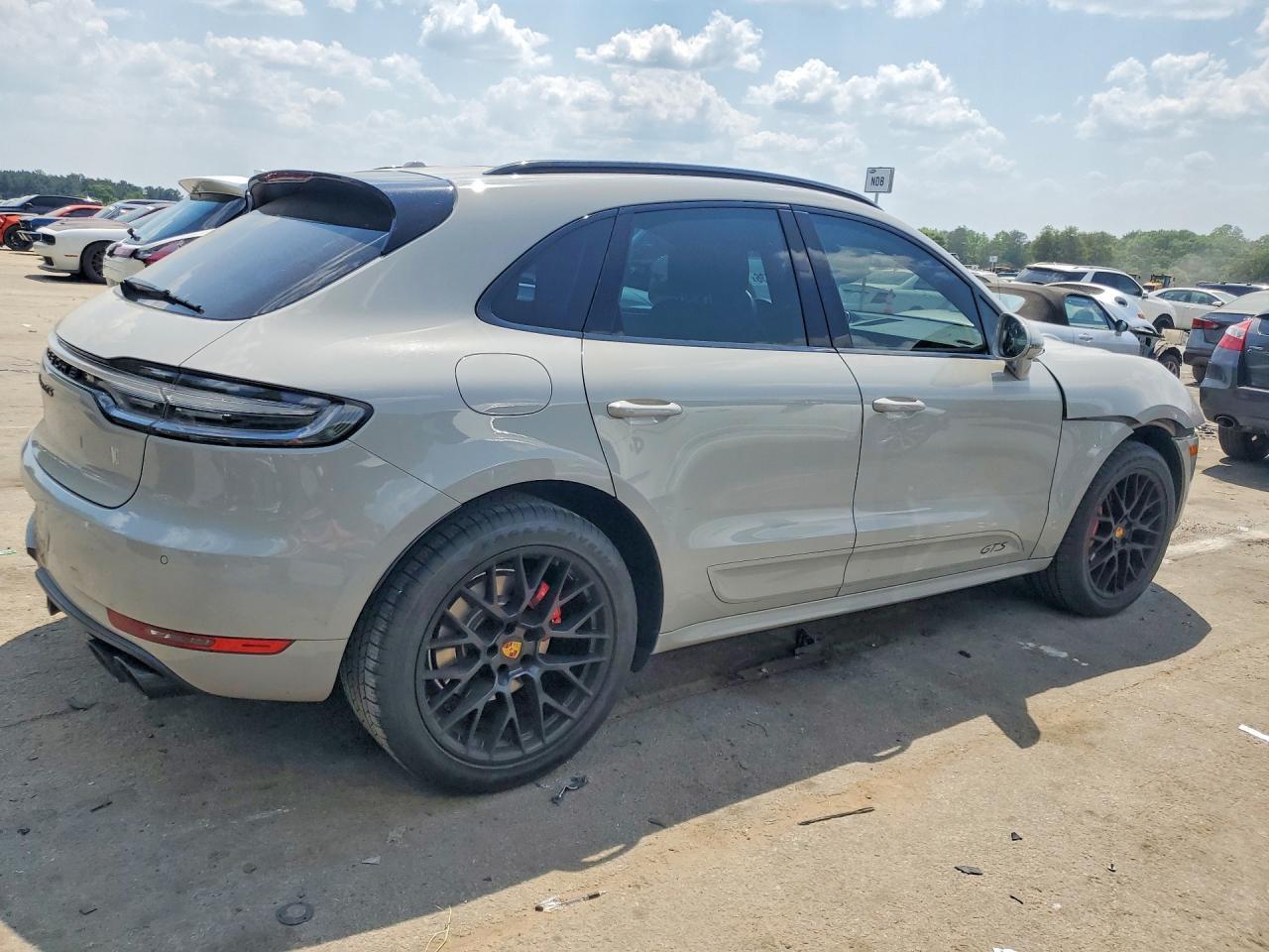 2021 Porsche Macan Gts - Image 3