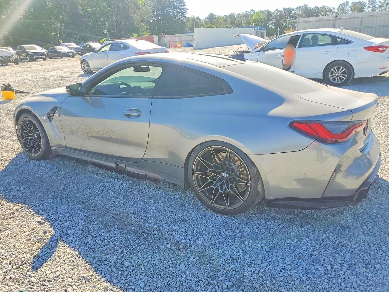 2022 BMW M4 Competition - Фото 2