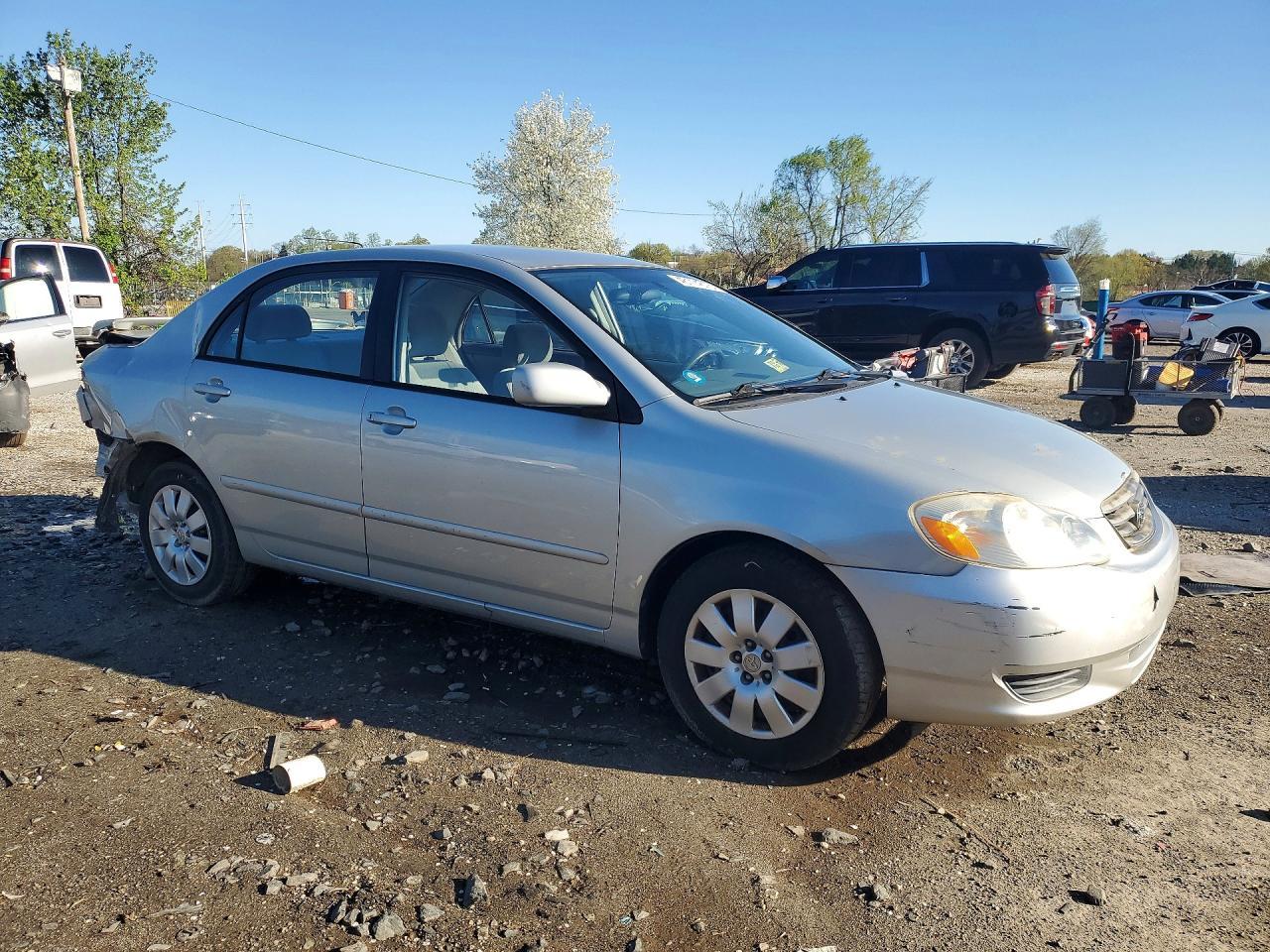 2004 Toyota Corolla Le - Image 4