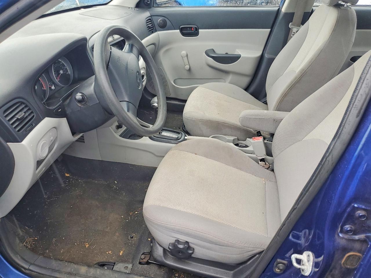 2009 Hyundai Accent Gls - Image 7
