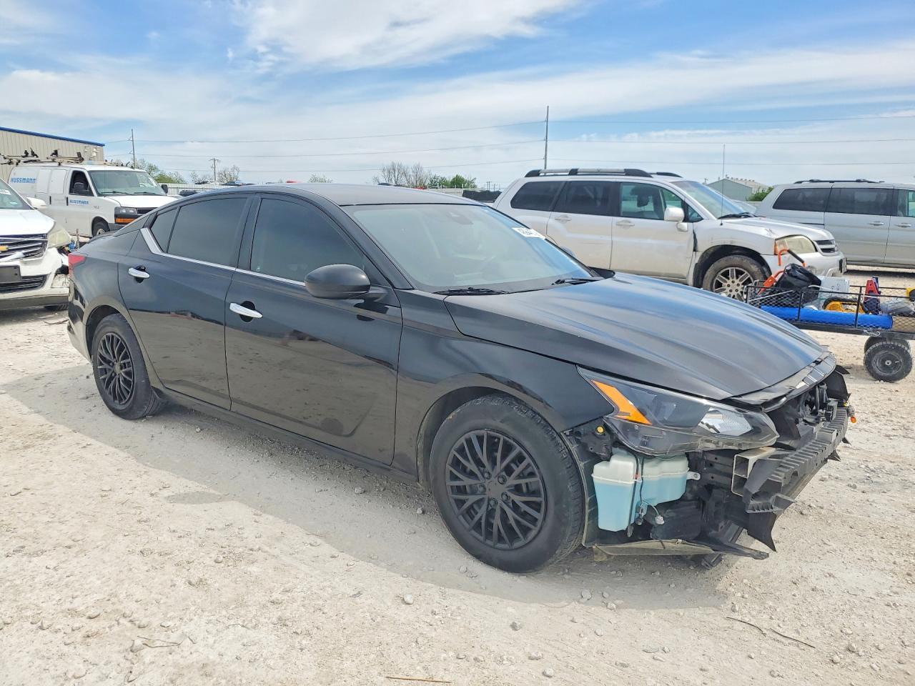 2022 Nissan Altima 2.5 S - Фото 4