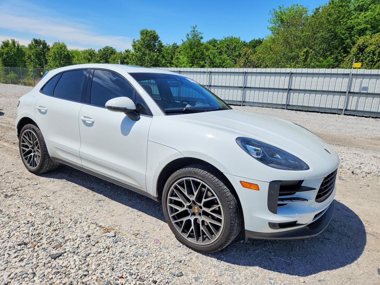 2020 Porsche Macan - Image 4