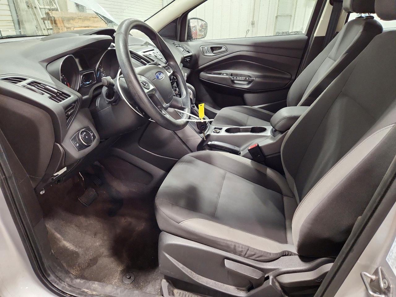 2014 Ford Escape S - Фото 7
