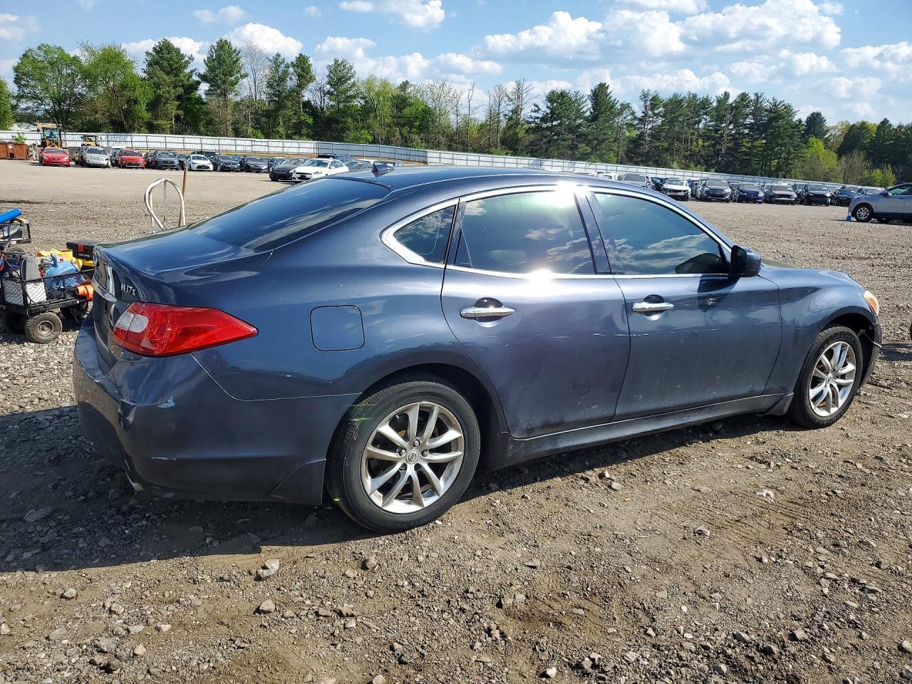 2011 Infiniti M37 X - Image 3