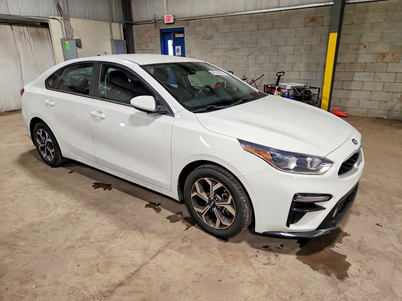 2020 Kia Forte Lxs - Image 4