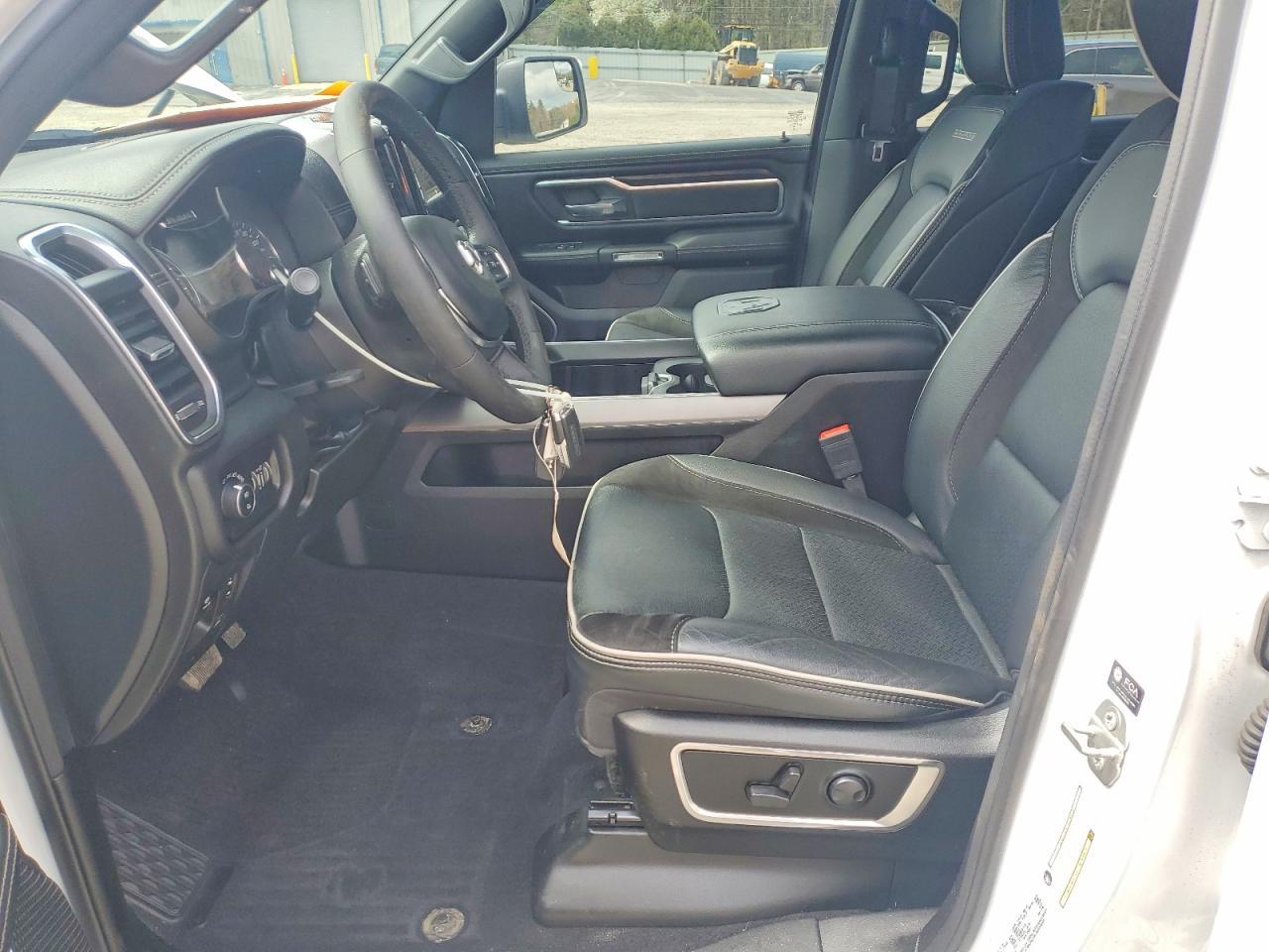 2025 Ram 1500 Laramie - Image 7