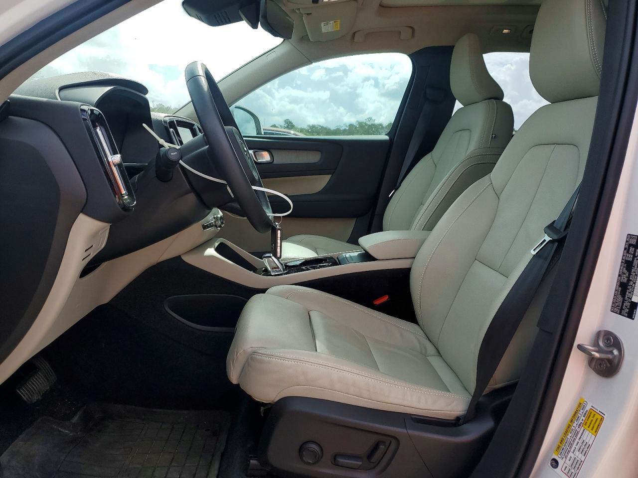 2024 Volvo Xc40 Plus - Фото 7