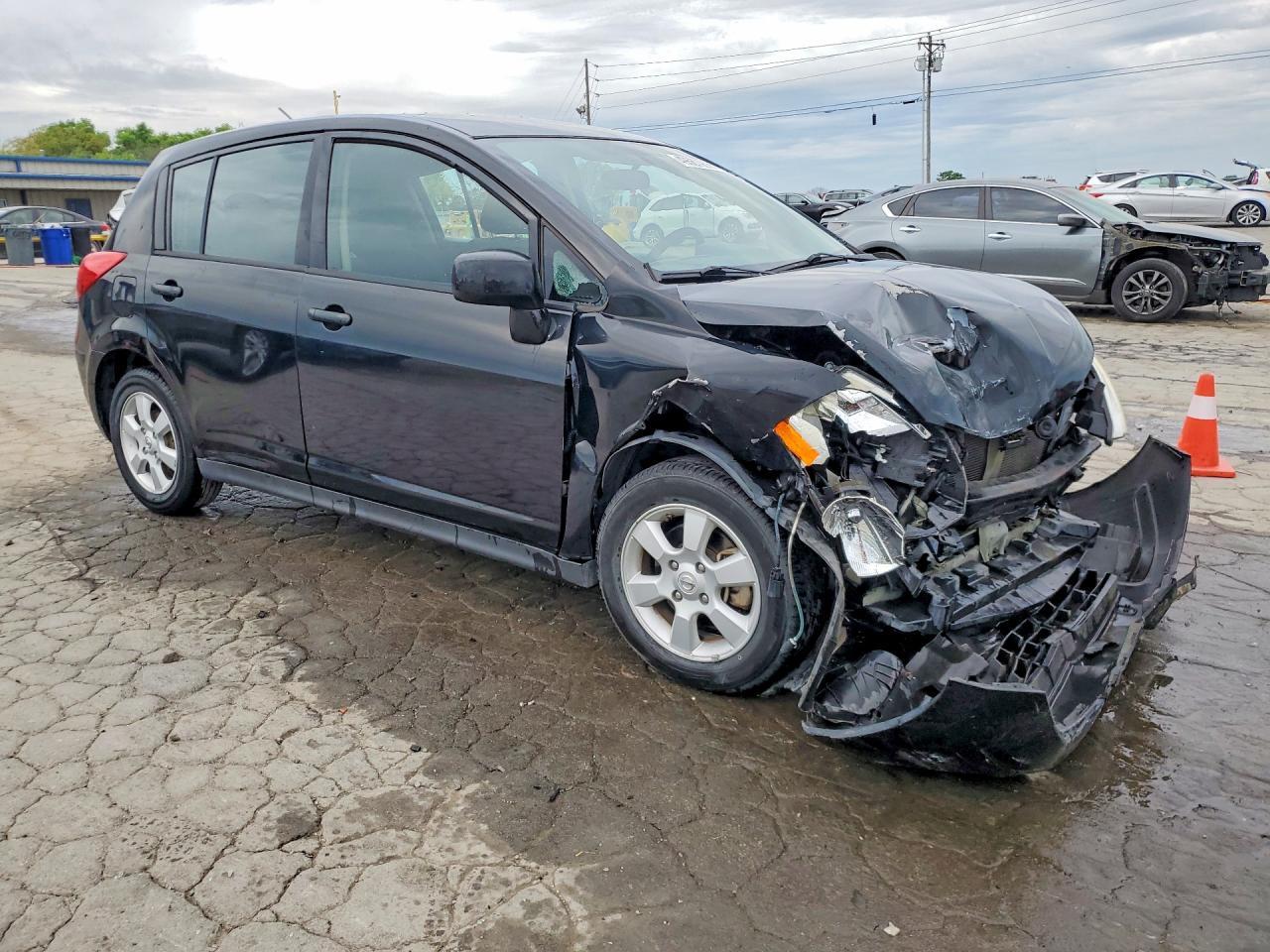 2009 Nissan Versa 1.8 S - Image 4