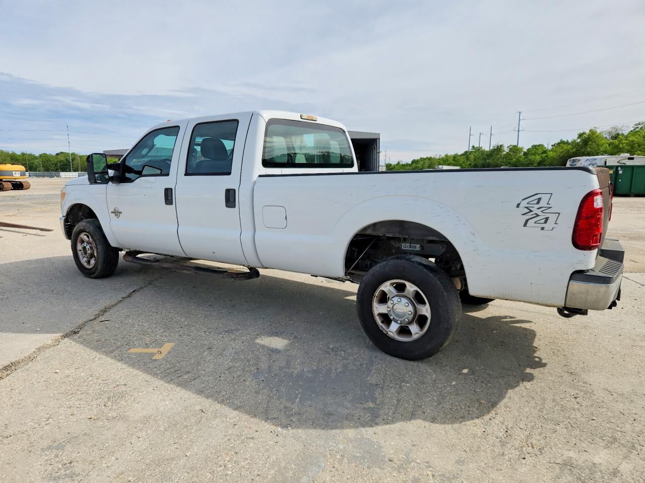 2013 Ford F350 Super Duty - Фото 2