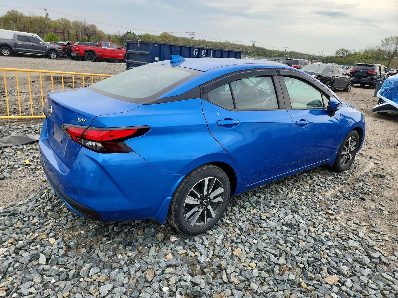 2021 Nissan Versa Sv - Фото 3