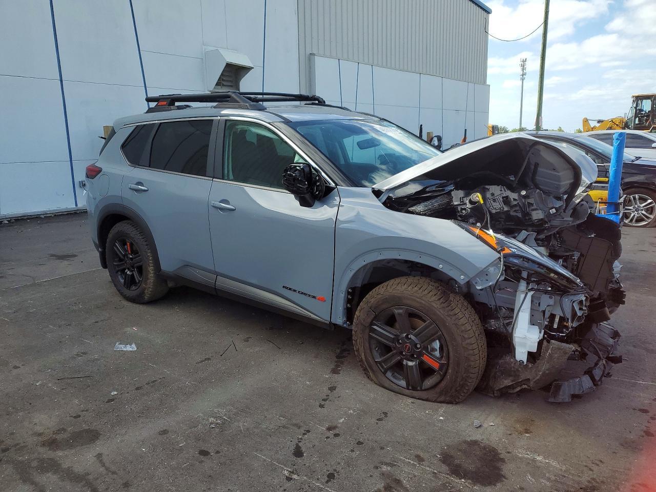 2026 Nissan Rogue Rock Creek - Фото 4