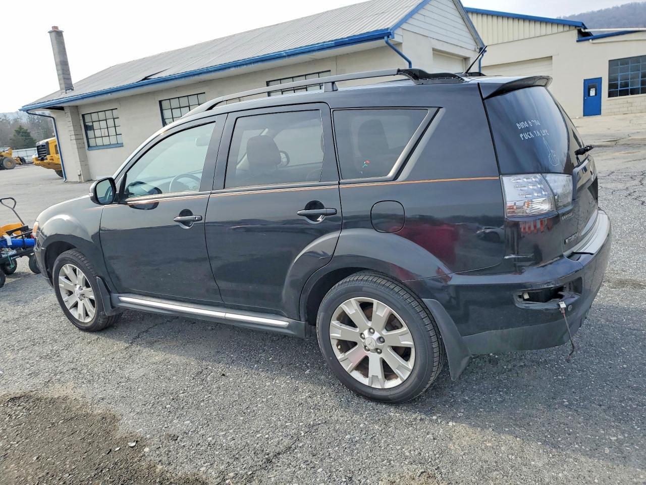 2013 Mitsubishi Outlander Se - Фото 2
