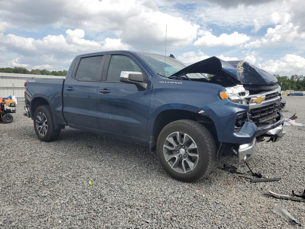 2022 Chevrolet Silverado K1500 Lt - Image 4