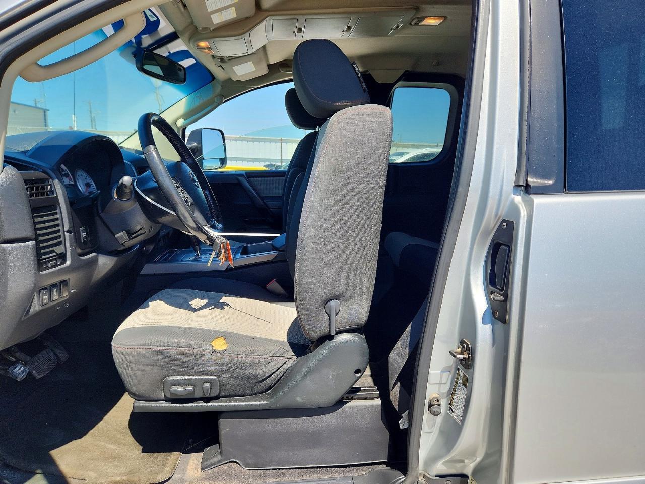 2008 Nissan Titan Xe - Image 7